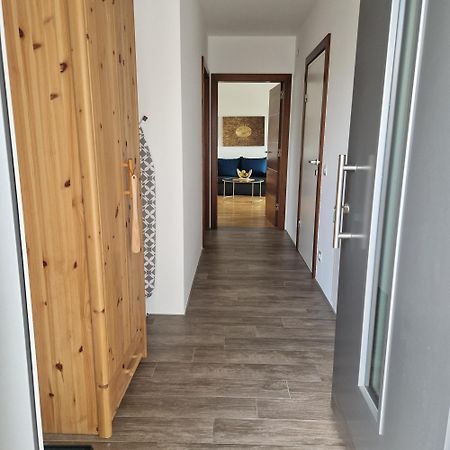 Comfy Plaza Apartment Aurolzmunster Exterior foto