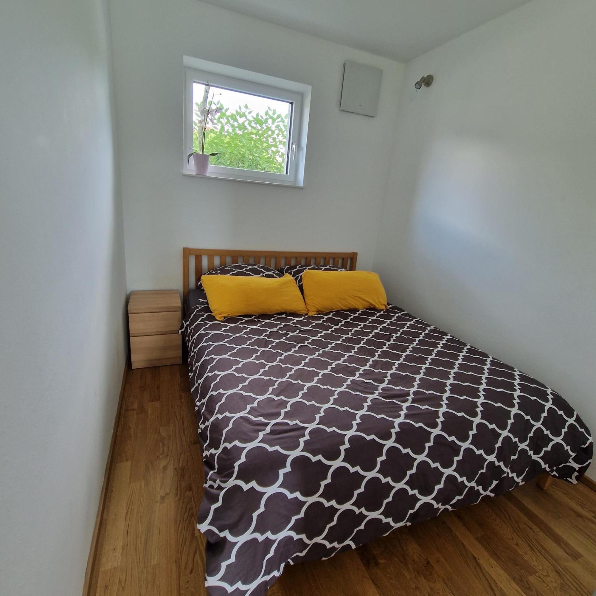Comfy Plaza Apartment Aurolzmunster Exterior foto